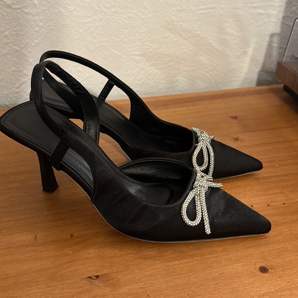 Women’s bow point heels size 8 - Picture 5 of 5
